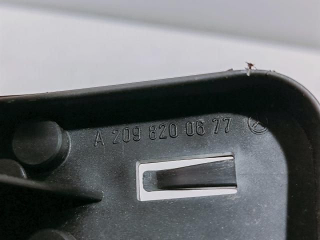 bontott MERCEDES-BENZ CLK Jobb Hátsó Lámpa Foglalat