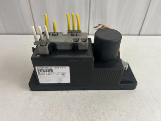 bontott MERCEDES-BENZ CLK Központizár Motor (Pozíciófüggetlen)