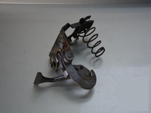 bontott MERCEDES-BENZ CLK Motorháztető Zárszerkezet