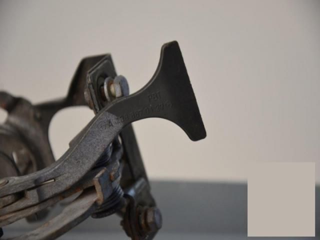 bontott MERCEDES-BENZ CLK Motorháztető Zárszerkezet