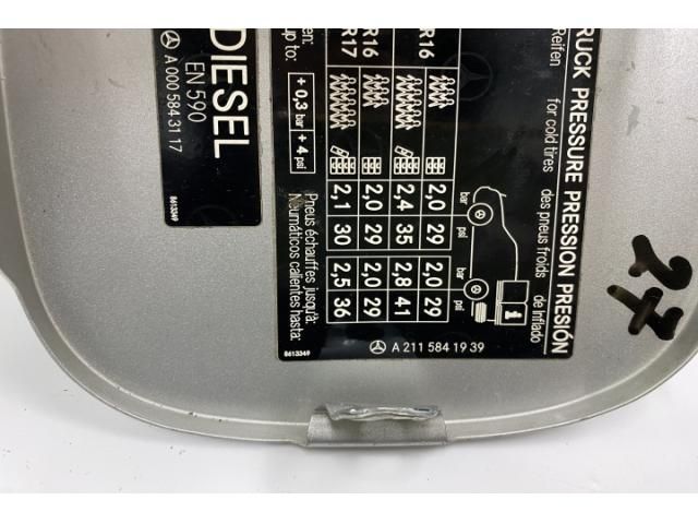 bontott MERCEDES-BENZ CLK Tankajtó