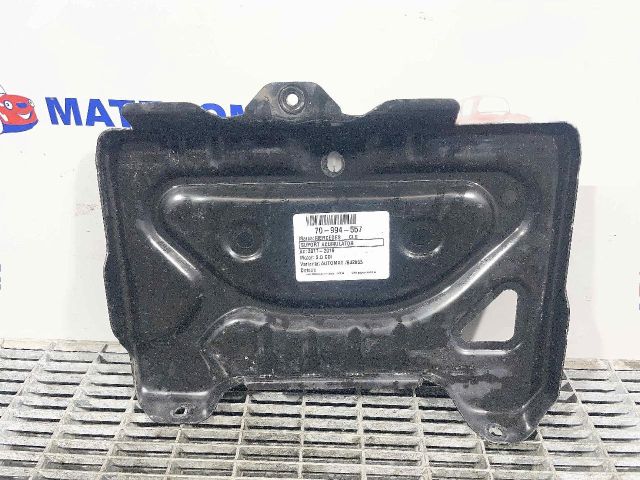 bontott MERCEDES-BENZ CLS Akkumulátor Tartó