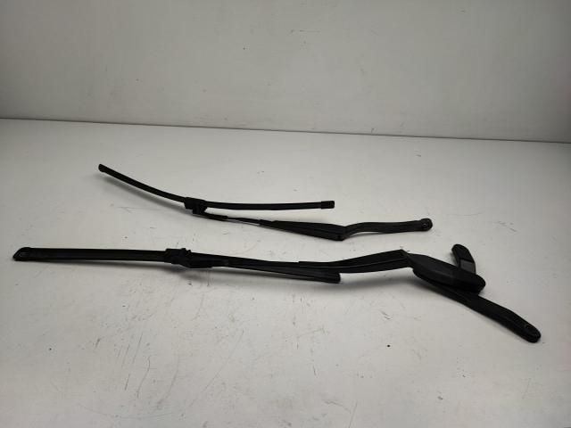 bontott MERCEDES-BENZ CLS Bal első Ablaktörlő Kar