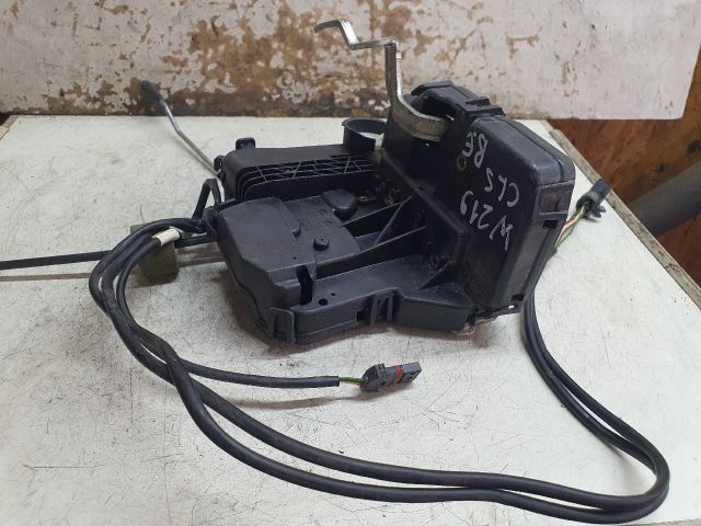 bontott MERCEDES-BENZ CLS Bal első Ajtózár