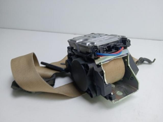 bontott MERCEDES-BENZ CLS Bal első Biztonsági Öv