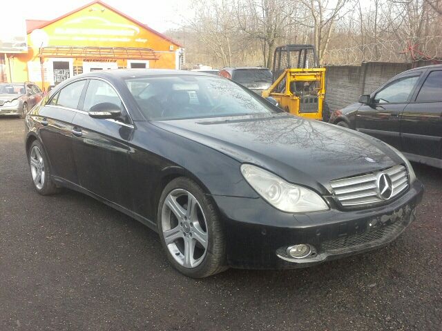 bontott MERCEDES-BENZ CLS Bal első Sárvédő