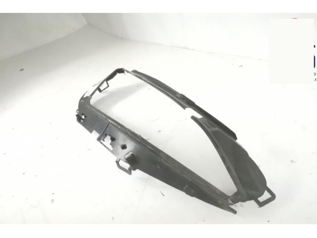 bontott MERCEDES-BENZ CLS Bal Fényszóró Lámpakeret