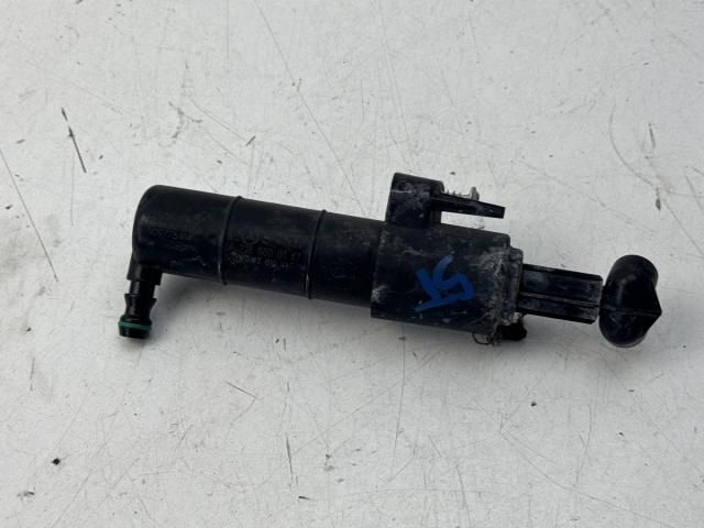 bontott MERCEDES-BENZ CLS Bal Fényszórómosó Fúvóka