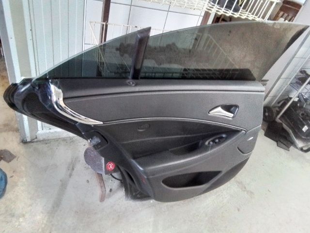 bontott MERCEDES-BENZ CLS Bal hátsó Ajtó (Részeivel)