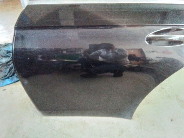 bontott MERCEDES-BENZ CLS Bal hátsó Ajtó (Részeivel)