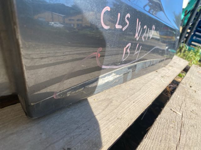 bontott MERCEDES-BENZ CLS Bal hátsó Ajtó (Részeivel)