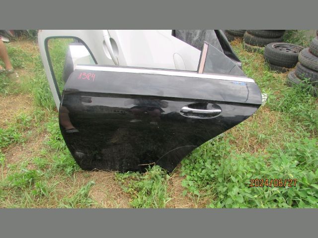 bontott MERCEDES-BENZ CLS Bal hátsó Ajtó (Részeivel)