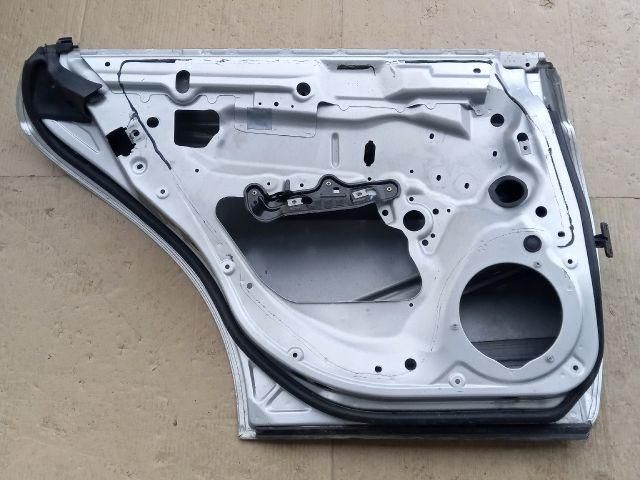 bontott MERCEDES-BENZ CLS Bal hátsó Ajtó (Üres lemez)