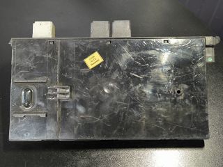 bontott MERCEDES-BENZ CLS Biztosítéktábla Csomagtér