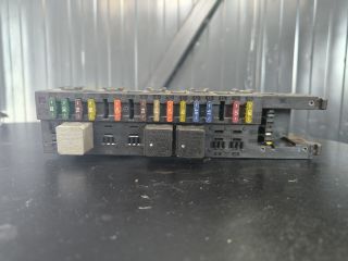 bontott MERCEDES-BENZ CLS Biztosítéktábla Csomagtér