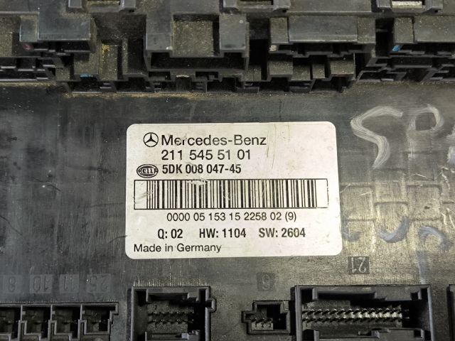 bontott MERCEDES-BENZ CLS Biztosítéktábla Csomagtér