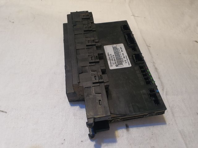 bontott MERCEDES-BENZ CLS Biztosítéktábla Utastér