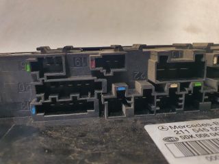 bontott MERCEDES-BENZ CLS Biztosítéktábla Utastér