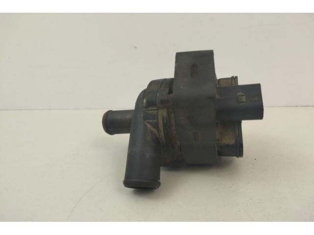 bontott MERCEDES-BENZ CLS Vízpumpa