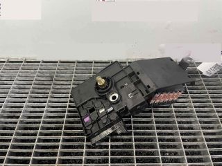 bontott MERCEDES-BENZ CLS Biztosítéktábla Motortér