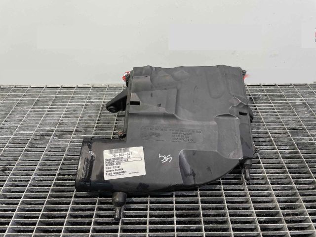 bontott MERCEDES-BENZ CLS Légszűrő Ház