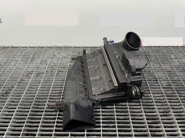 bontott MERCEDES-BENZ CLS Légszűrő Ház