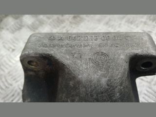 bontott MERCEDES-BENZ CLS Motor Tartó Bak (Pozíciófüggetlen)