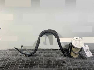 bontott MERCEDES-BENZ CLS Üzemanyag Szivattyú