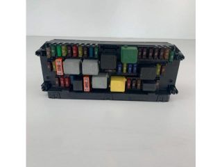 bontott MERCEDES-BENZ CLS Biztosítéktábla Motortér