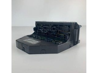 bontott MERCEDES-BENZ CLS Biztosítéktábla Motortér