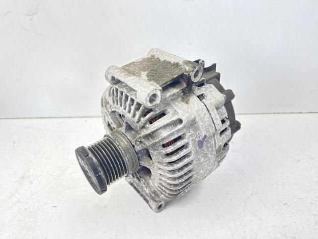 bontott MERCEDES-BENZ CLS Generátor