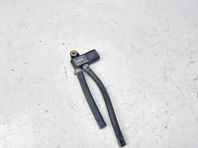 bontott MERCEDES-BENZ CLS Kipufogó Nyomásérzékelő