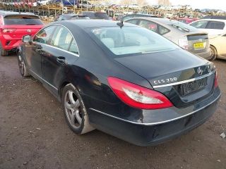 bontott MERCEDES-BENZ CLS Motor Tartó Bak Bal