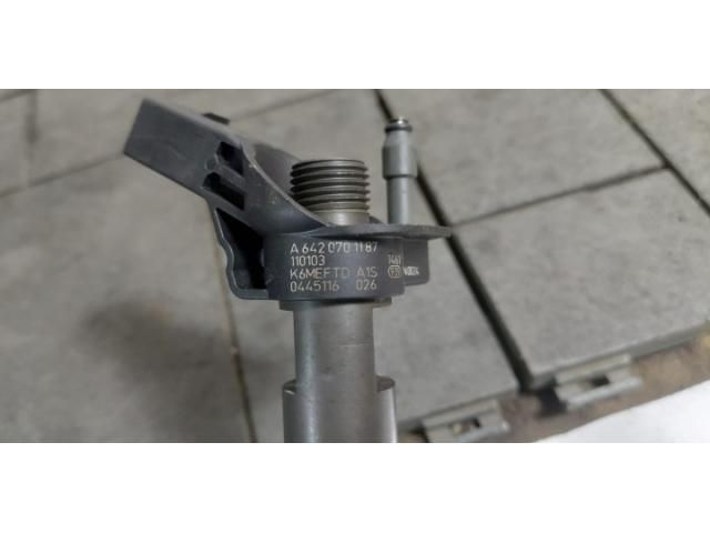 bontott MERCEDES-BENZ CLS Porlasztó (1 db)