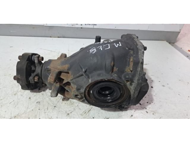bontott MERCEDES-BENZ CLS Hátsó Differenciálmű