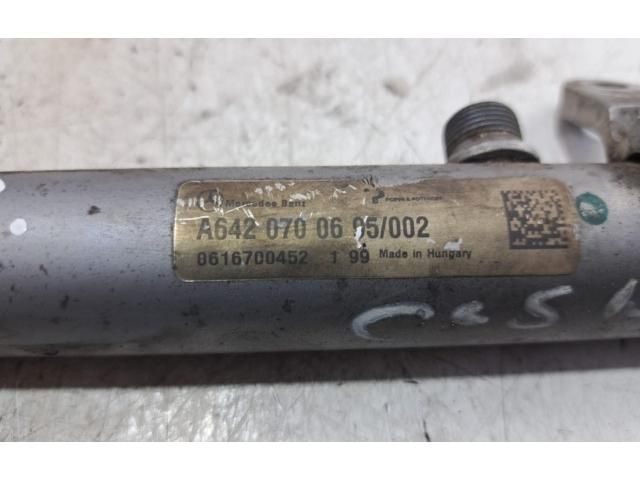 bontott MERCEDES-BENZ CLS Közösnyomócső