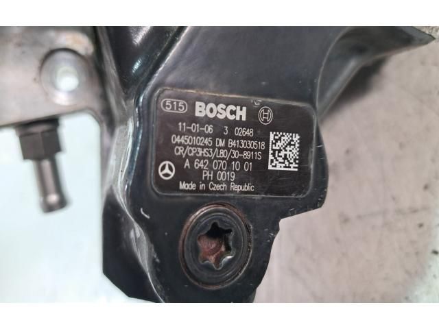 bontott MERCEDES-BENZ CLS Nagynyomású Szivattyú