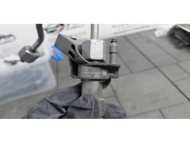 bontott MERCEDES-BENZ CLS Porlasztó (1 db)