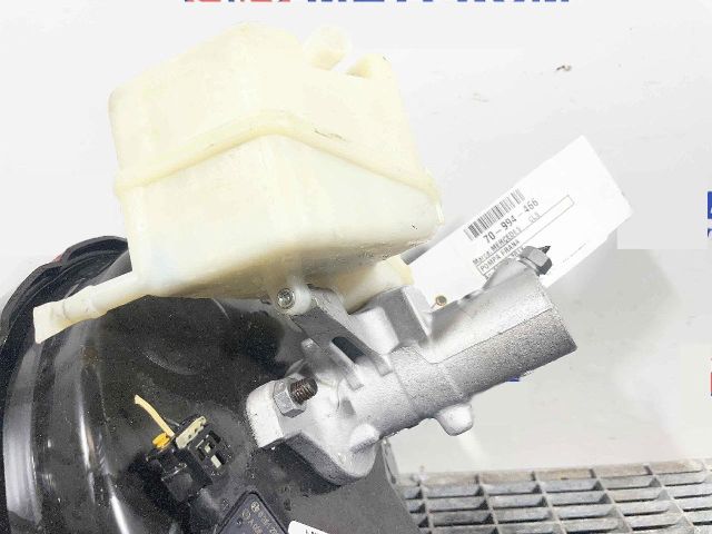 bontott MERCEDES-BENZ CLS Főfékhenger