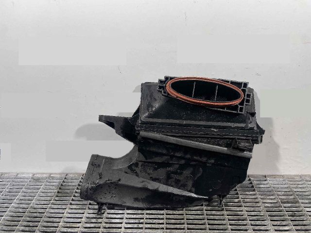 bontott MERCEDES-BENZ CLS Légszűrő Ház