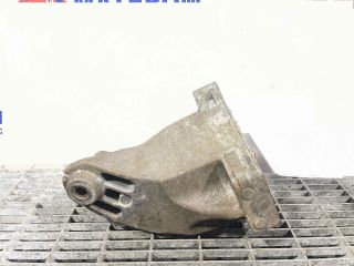 bontott MERCEDES-BENZ CLS Motor Tartó Bak Bal