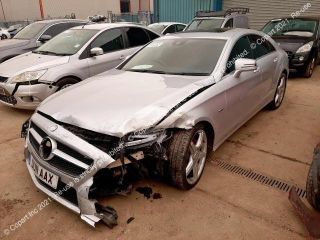 bontott MERCEDES-BENZ CLS Üzemanyag Szivattyú