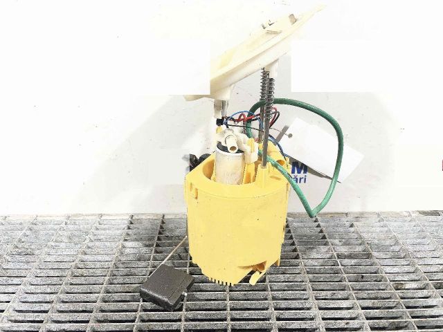 bontott MERCEDES-BENZ CLS Üzemanyag Szivattyú