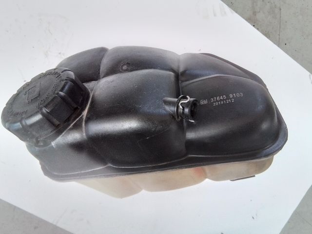 bontott MERCEDES-BENZ CLS Kiegyenlítő Tartály