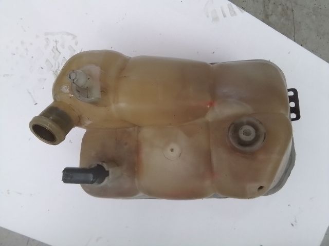 bontott MERCEDES-BENZ CLS Kiegyenlítő Tartály