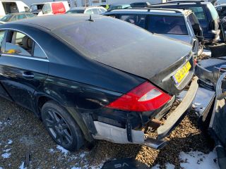 bontott MERCEDES-BENZ CLS Csomagtér Kárpit