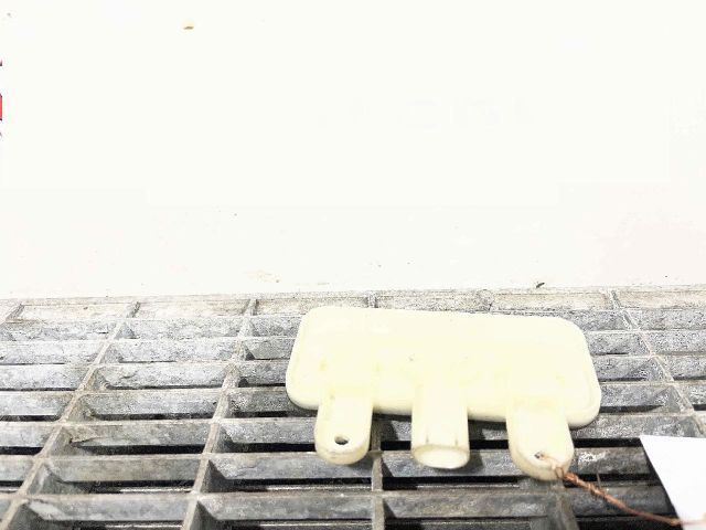 bontott MERCEDES-BENZ CLS Csomagtérajtó Kilincs