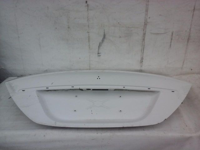 bontott MERCEDES-BENZ CLS Csomagtérajtó (Üres lemez)