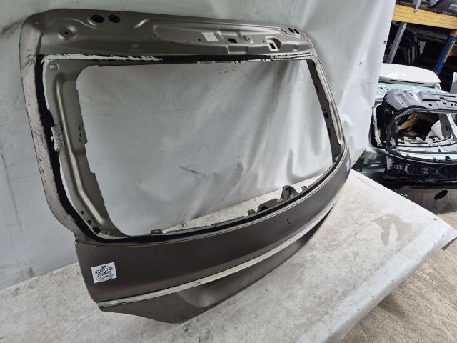 bontott MERCEDES-BENZ CLS Csomagtérajtó (Üres lemez)