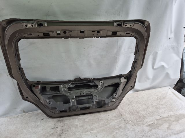 bontott MERCEDES-BENZ CLS Csomagtérajtó (Üres lemez)